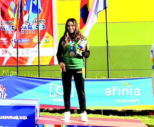 Jessica Velasco, lesionada y medallista en los Juegos