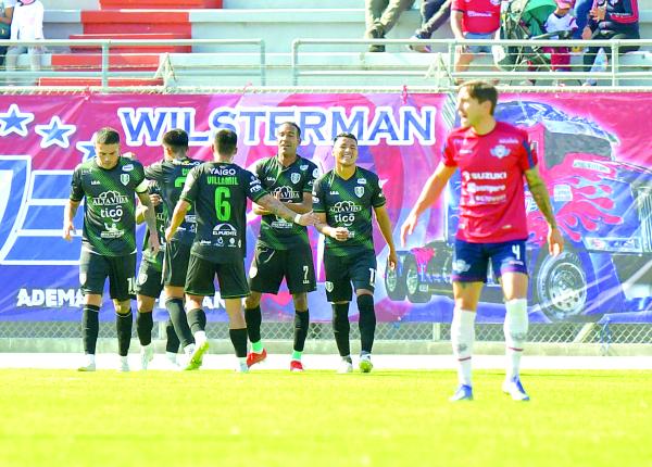 Tomayapo sorprende  a Wilstermann