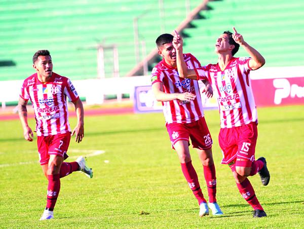 El Matador vuelve al triunfo goleando al Aviador