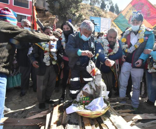 Comienza construcción de obras en barrio 3 de Mayo