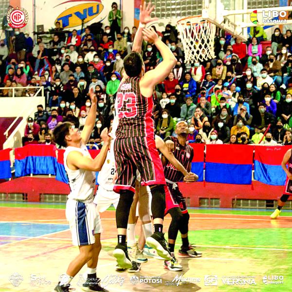 Pichincha acaricia la final de la Libobasquet