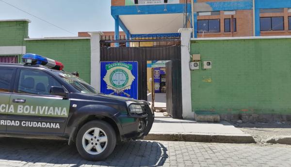 Policía aprehende a mujer  por presunto asesinato