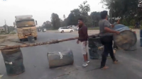 Bloquean carretera Cochabamba – Santa Cruz  por paralización de la doble vía en Chimoré