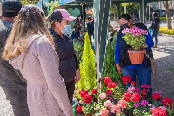 Feria de plantas y flores da  bienvenida a la primavera