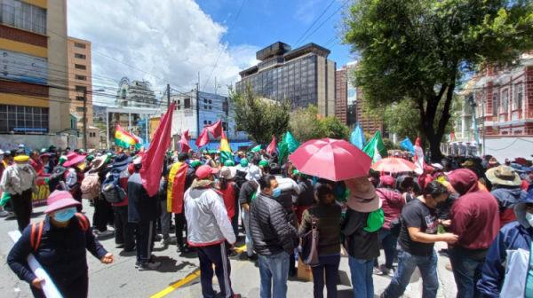 Emergencia en magisterio ante detención de dirigente sindical