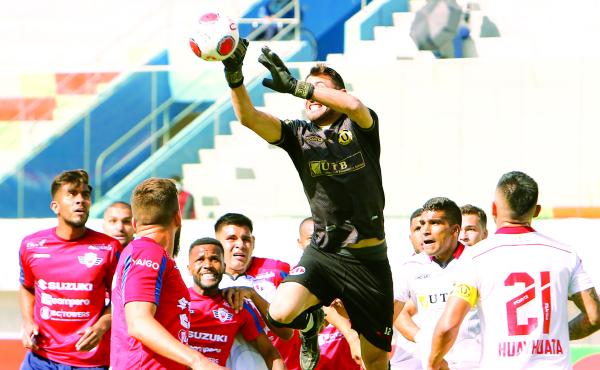 La “U” y el “rojo”, cero en todo