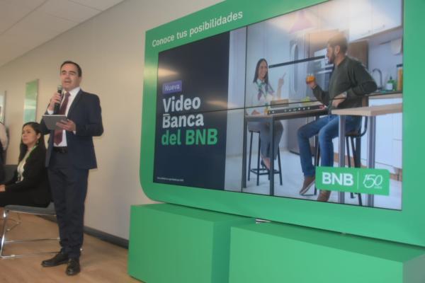 Lanzan servicio bancario en el país a través de videollamada