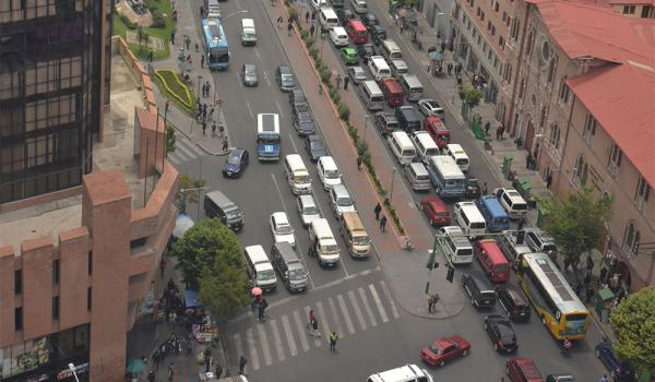 Vecinos de La Paz en emergencia  por anuncio de bloqueo de vías