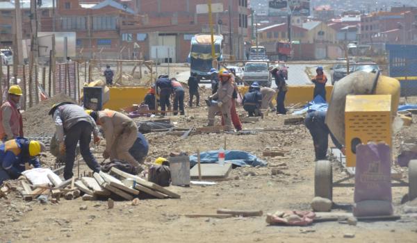 Comienza armado de vigas y cerrarán paso peatonal