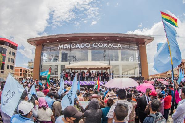 185 comerciantes son beneficiadas  con la entrega del mercado Coraca