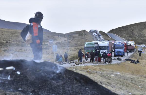 Gobierno asegura que norma no afecta, mineros insisten en abrogar el DS 4783