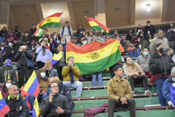 Bolivia arranca con triunfo en el Sudamericano U19 de voleibol