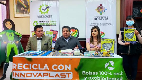 Acuerdan proveer plásticos  biodegradables a productores