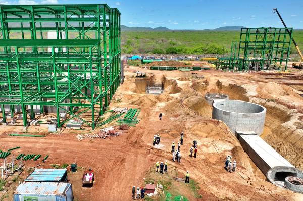 Construcción de siderúrgica  del Mutún con avance de 60%