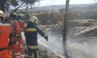 Incendio en Meseta de Achumani es apagado por grupos de salvamento