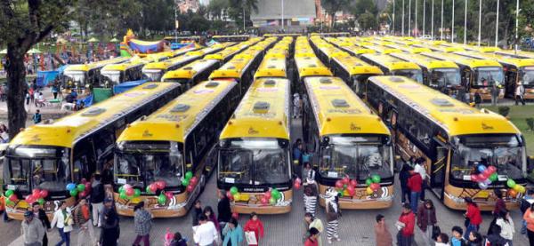 Revilla es imputado por presunto  sobreprecio de buses PumaKatari