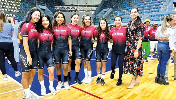 Bolivia presente en la Vuelta a Formosa de ciclismo femenino