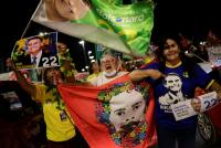 En la carrera de Lula y Bolsonaro voto femenino juega papel decisivo