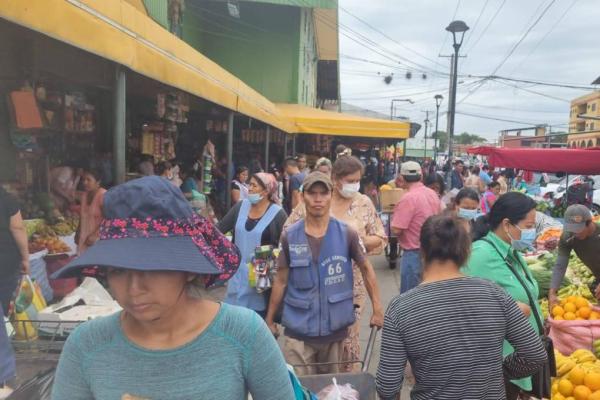 Mercados atenderán  hoy por unas horas