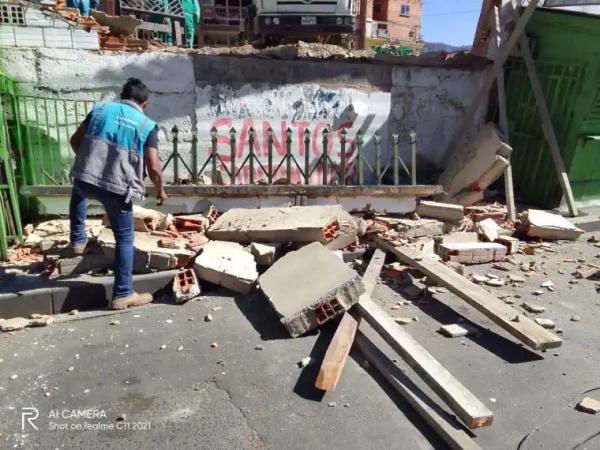 La Paz y El Alto despidieron a sus seres  queridos y luego visitaron cementerios