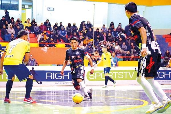 Concepción   lucha por llegar a  semifinal