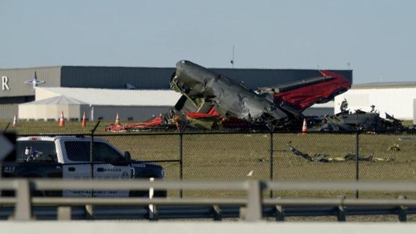 Seis fallecidos en colisión de dos  aviones en un espectáculo aéreo