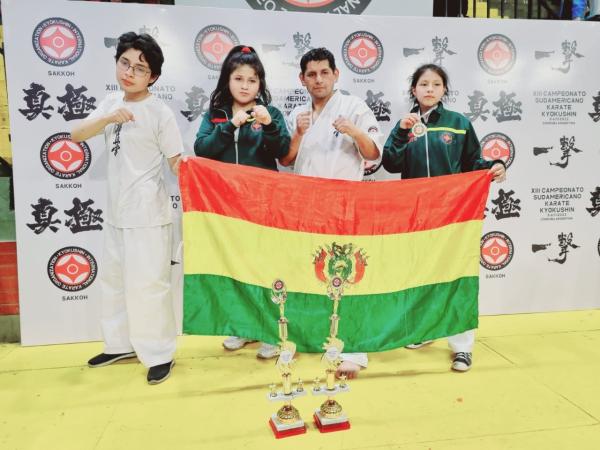 Bolivia es segunda en el Sudamericano de Karate Kyokushin