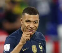 Mbappé sigue los récords de Pelé por segundo Mundial consecutivo