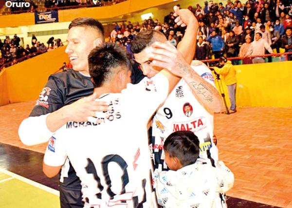 Fantasmas gana la primera final de futsal