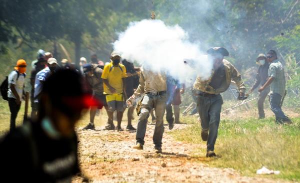 La Policía no actúa  contra avasalladores