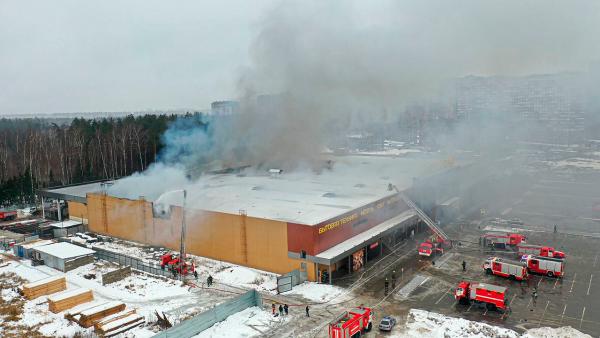 Segundo incendio en un  centro comercial de Rusia