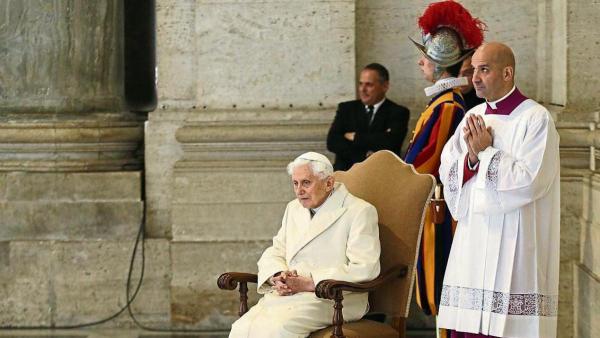 Se multiplican oraciones en todo el  mundo por salud de Benedicto XVI