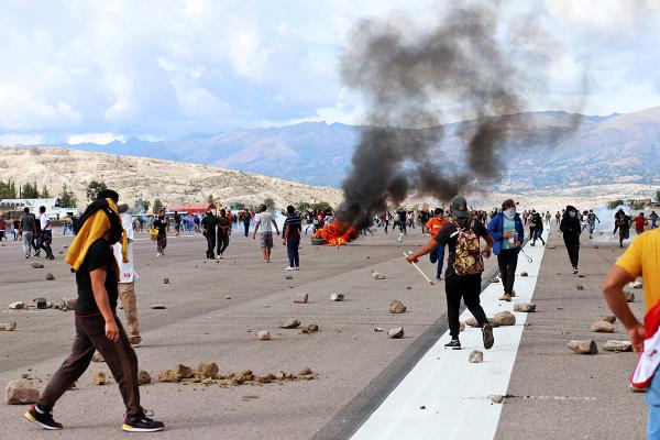 18 muertos en sureste de  Perú en nuevas protestas