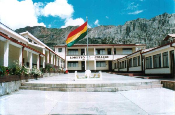 Reubican en 11 establecimientos a estudiantes del colegio Loretto