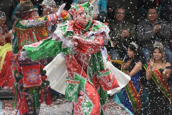 Se inició fiesta de carnaval con desentierro del pepino