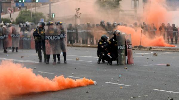 Crecen protestas y se desvanece esperanza de elecciones para 2023