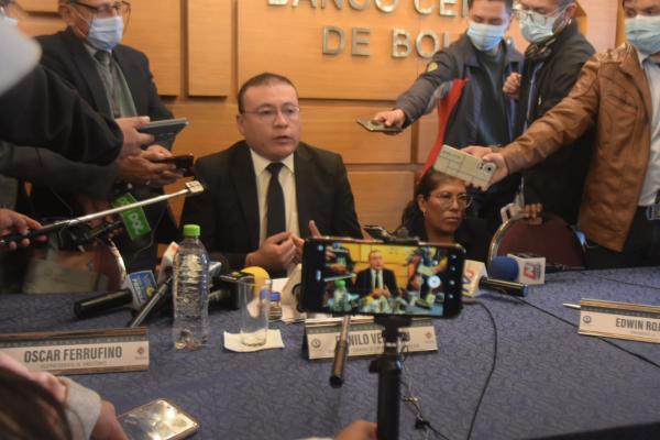 BCB ofrece a 6,95 bolivianos  por dólar a los exportadores