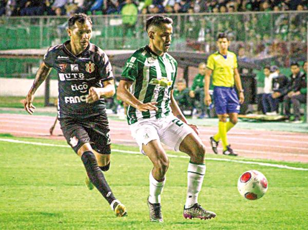 Oriente Petrolero  superó fácilmente a Independiente