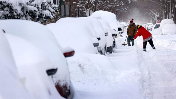 EEUU enfrenta frío por tormentas invernales y cálidas temperaturas