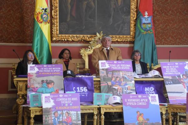 Proponen crear el Defensor  de la Mujer e inician campaña