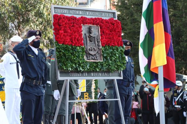 Ofrendas y anuncio de obras  en el aniversario de El Alto