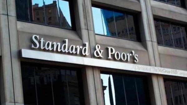 Standard & Poor’s pone bajo vigilancia    a Bolivia pero mantiene su calificación