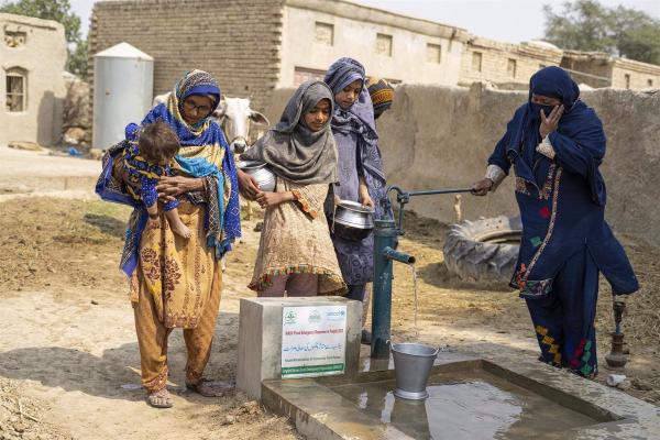 Más de diez millones de personas  siguen sin agua tras inundaciones