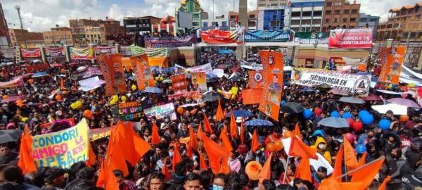 UPEA se movilizó en defensa  de la excelencia académica