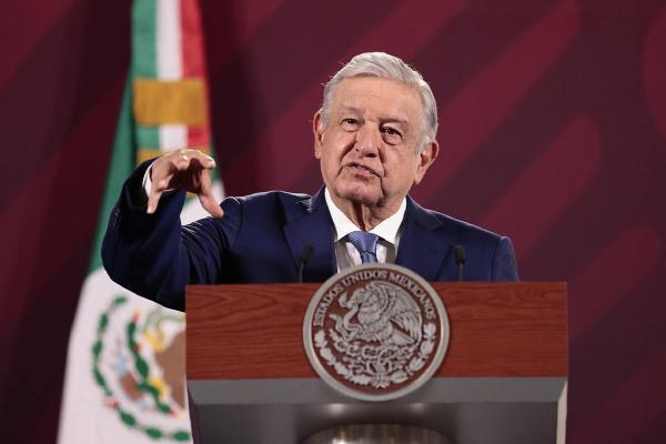 AMLO confirma que incendio se  originó por protesta de migrantes