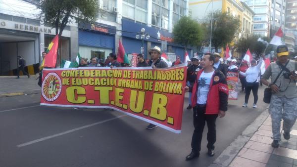 Maestros urbanos instalan primer piquete de huelga de hambre