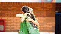 Bolivia arma a su selección femenina de futsal