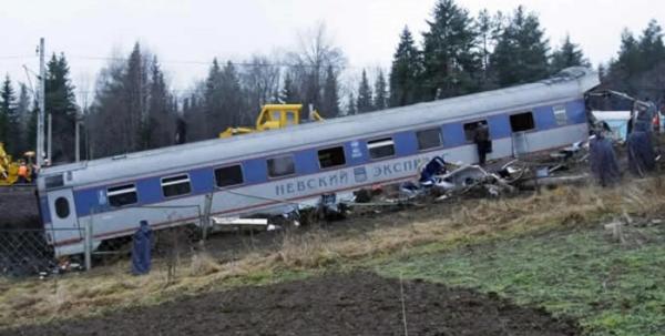 Un tren de carga ruso descarriló  cerca de Ucrania tras explosión