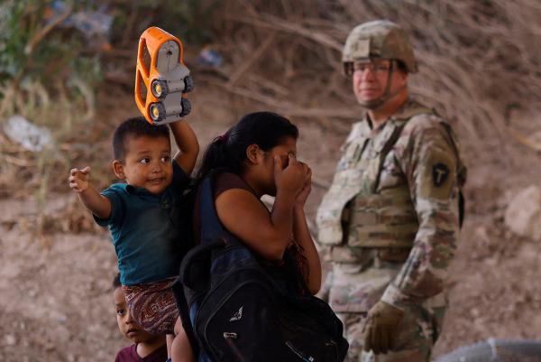 EEUU anuncia sanciones para migrantes  si cruzan frontera con México ilegalmente