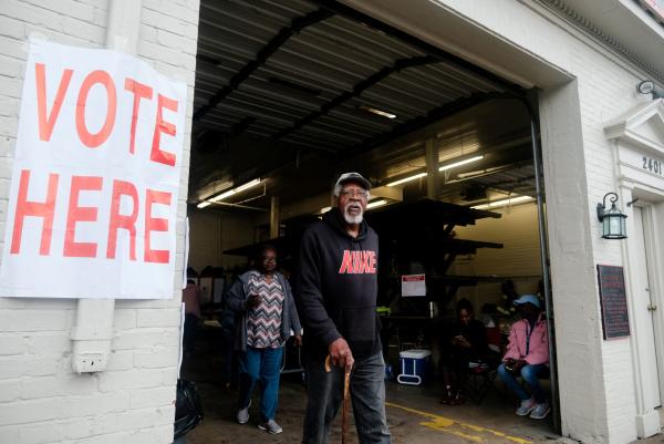 Corte Suprema de EEUU respalda  a los votantes negros de Alabama